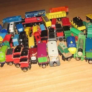 Remote Control Train For Wooden Tracks - Motorized Locomotive Compatible With Thomas & Brio